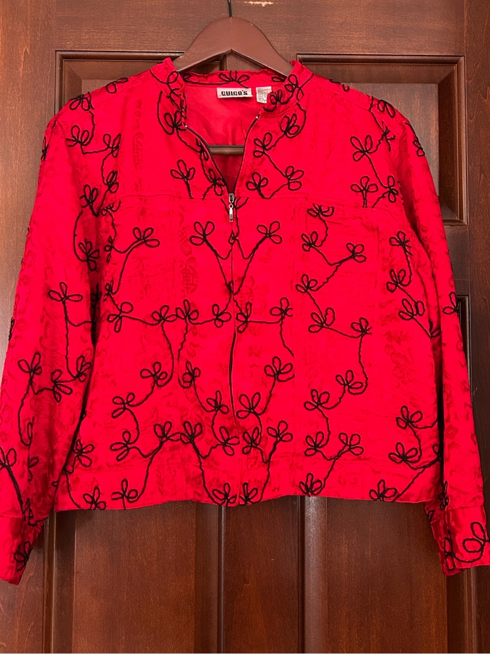 Chico’s Design Red Silk Embroidered Jacket Size 3 (16)
